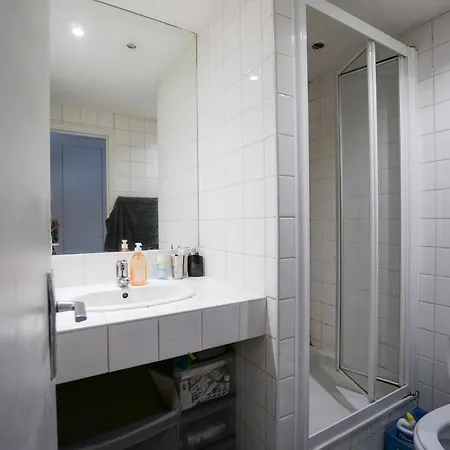 Bright Studio Near Parc Monceau *
