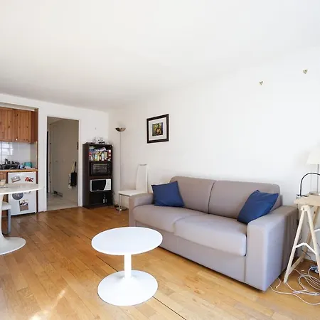 Bright Studio Near Parc Monceau * Parijs